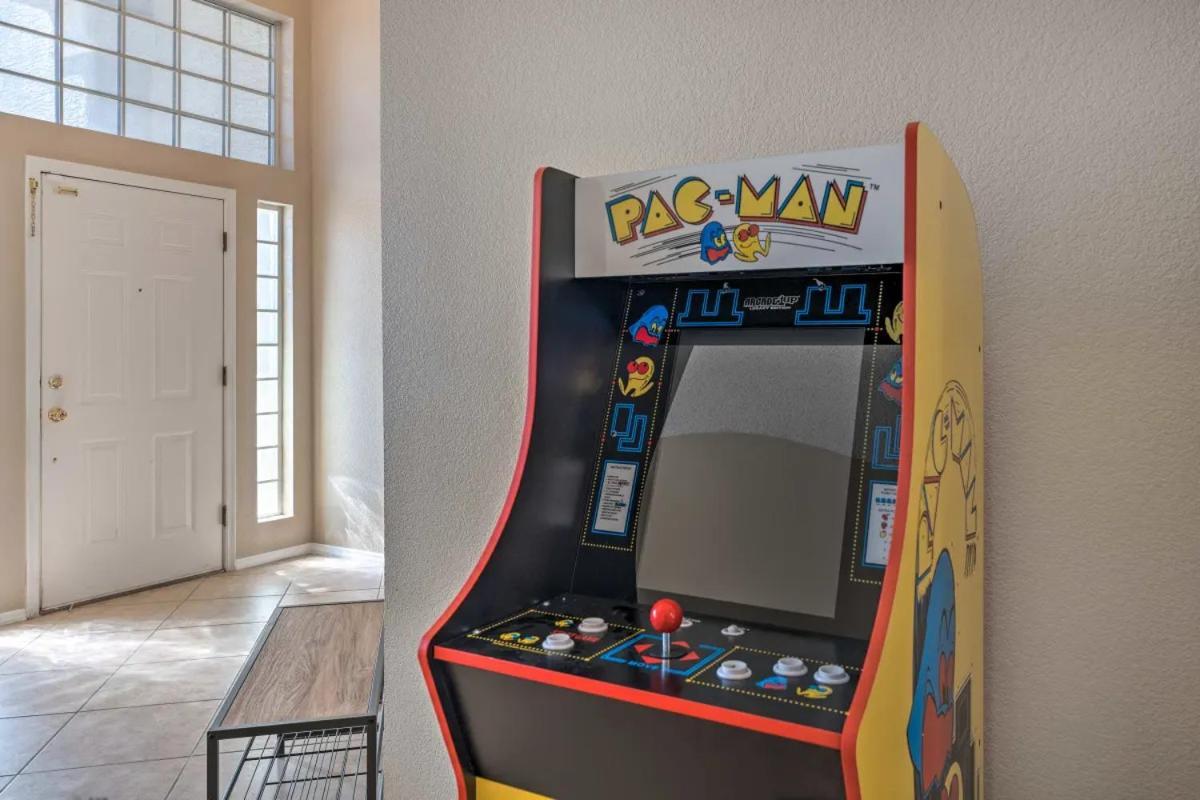 Villa A Beautiful House With Hot Tub, Grill & Games! Las Vegas Esterno foto
