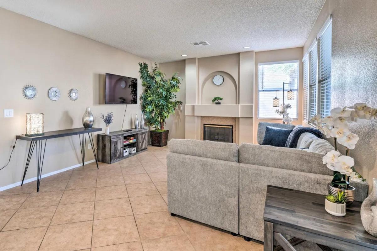Villa A Beautiful House With Hot Tub, Grill & Games! Las Vegas Esterno foto