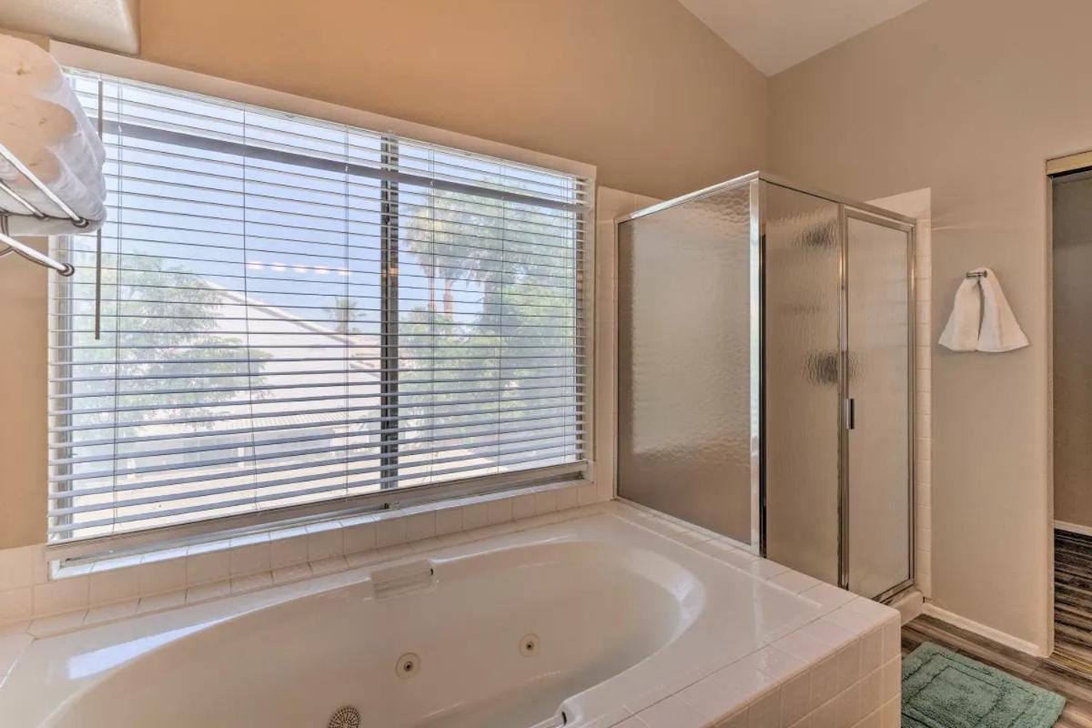 Villa A Beautiful House With Hot Tub, Grill & Games! Las Vegas Esterno foto