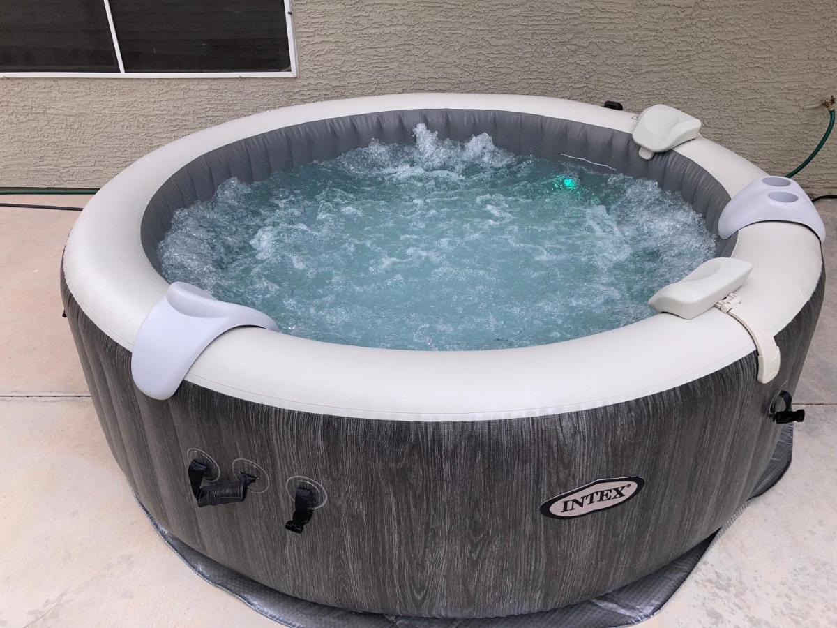 Villa A Beautiful House With Hot Tub, Grill & Games! Las Vegas Esterno foto