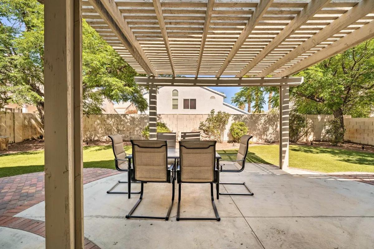 Villa A Beautiful House With Hot Tub, Grill & Games! Las Vegas Esterno foto